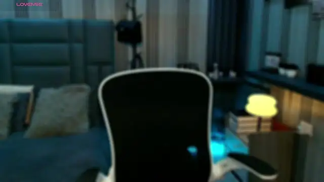 Huntress xxx online show from February 2026 02:00:01 AM