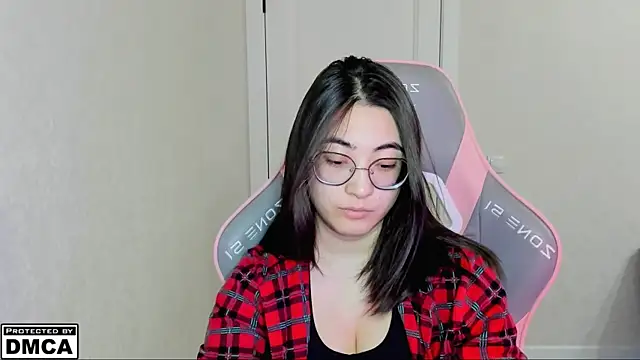 MeilideQian1 online show from December 2025 02:54:01 PM