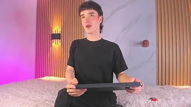 austin rouse online show from October 2025 07:35:02 PM