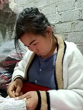 jienrrr online show from October 2025 01:15:01 AM