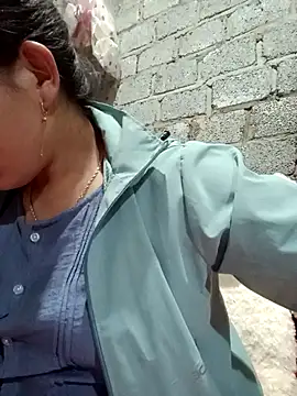 jienrrr online show from October 2025 01:55:02 PM