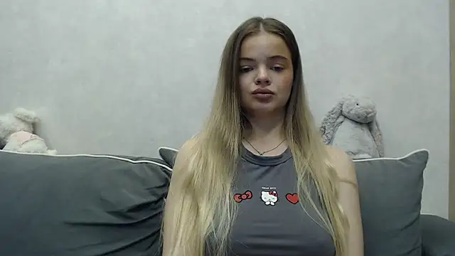 Snapshot of Sarah_keyy chatting on November 2025 06:41:02 PM Sarah keyy online show from November 2025 06:41:02 PM