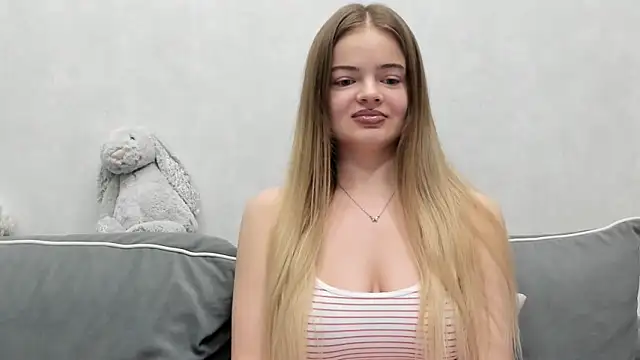 Sarah keyy online show from March 2026 05:38:02 PM