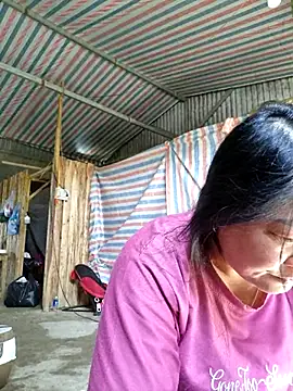 Snapshot of yoowwmr chatting on November 2025 04:50:02 AM yoowwmr online show from November 2025 04:50:02 AM