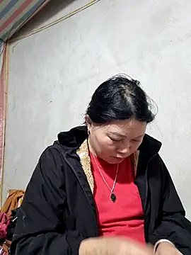 Snapshot of yoowwmr chatting on November 2025 12:04:01 PM yoowwmr online show from November 2025 12:04:01 PM