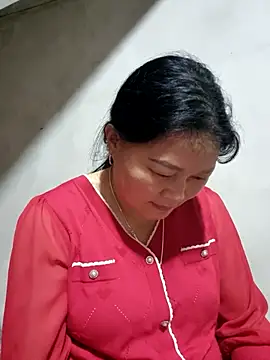 Snapshot of yoowwmr chatting on November 2025 12:00:02 PM yoowwmr online show from November 2025 12:00:02 PM