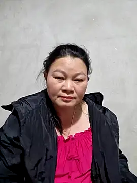 Snapshot of yoowwmr chatting on November 2025 12:48:02 PM yoowwmr online show from November 2025 12:48:02 PM