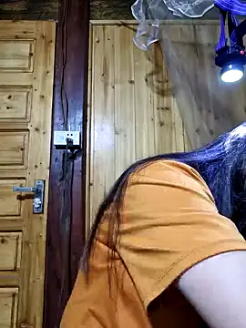 Snapshot of yoowwmr chatting on October 2025 01:43:02 PM yoowwmr online show from October 2025 01:43:02 PM