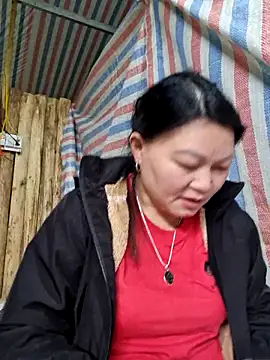 Snapshot of yoowwmr chatting on November 2025 02:49:01 AM yoowwmr online show from November 2025 02:49:01 AM