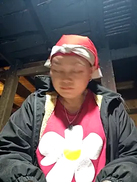 Snapshot of yoowwmr chatting on December 2025 10:25:01 AM yoowwmr online show from December 2025 10:25:01 AM