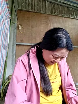 Snapshot of yoowwmr chatting on November 2025 03:32:02 AM yoowwmr online show from November 2025 03:32:02 AM