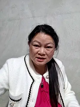 Snapshot of yoowwmr chatting on November 2025 12:59:02 PM yoowwmr online show from November 2025 12:59:02 PM