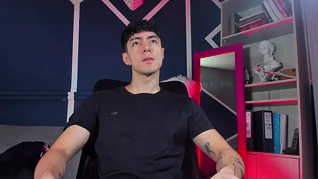 etham wolf  online show from November 2025 11:54:02 AM