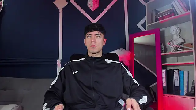 etham wolf  online show from November 2025 11:43:02 AM