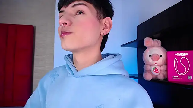 Ezra Storm online show from January 2026 04:16:01 AM