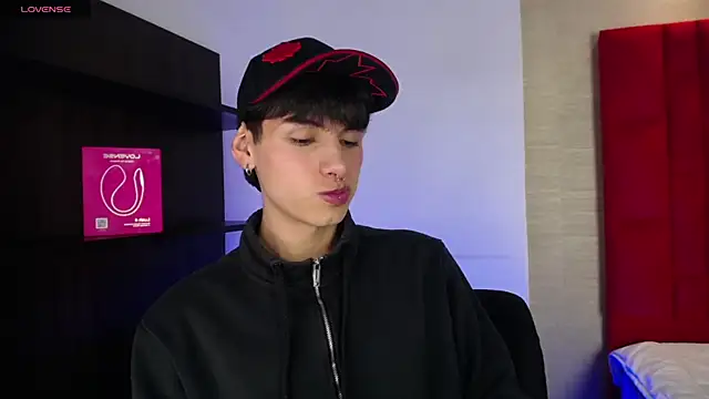 Ezra Storm online show from October 2025 04:58:02 AM
