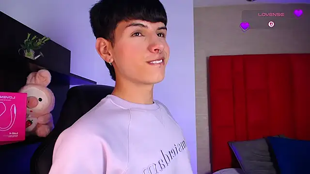 Ezra Storm online show from February 2026 05:05:02 AM