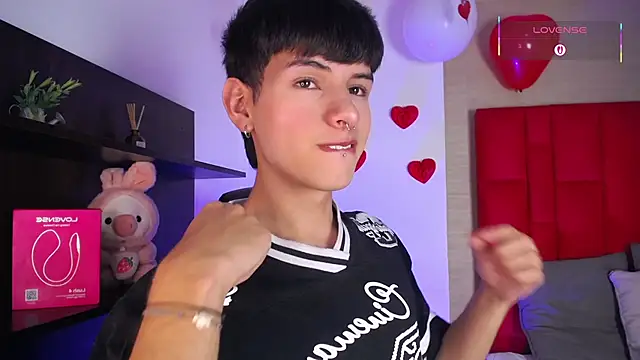 Ezra Storm online show from February 2026 04:56:01 AM