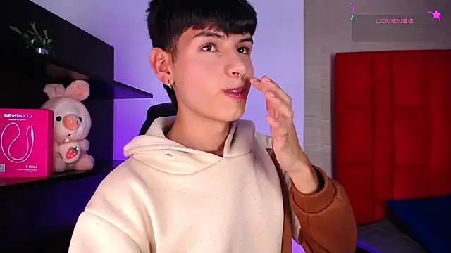 Ezra Storm online show from February 2026 05:02:01 AM