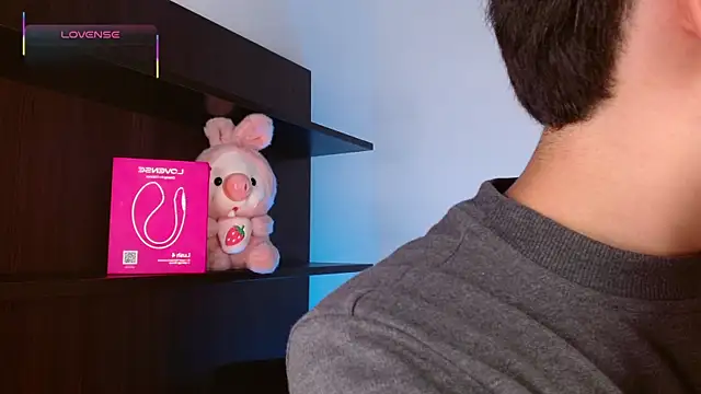 Snapshot of Ezra_Storm chatting on December 2025 04:35:02 AM Ezra Storm online show from December 2025 04:35:02 AM