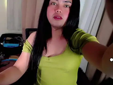 Snapshot of zhillycate chatting on October 2025 04:47:01 AM zhillycate online show from October 2025 04:47:01 AM
