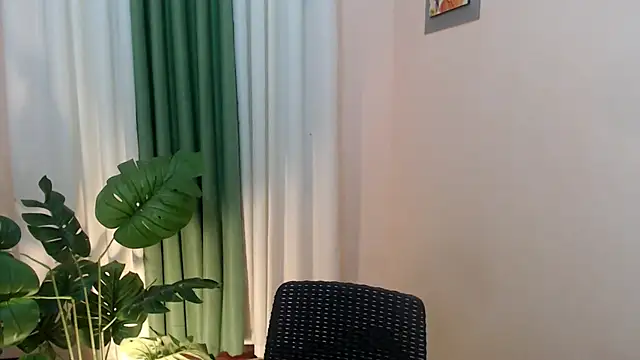 annathompsonxx online show from September 2025 12:38:01 AM