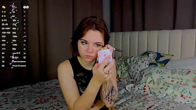 PolIyBowman online show from October 2025 03:14:01 PM