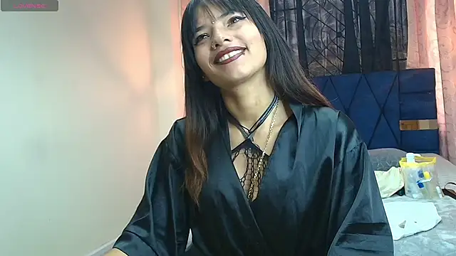 Mia Holly   online show from October 2025 07:44:01 PM