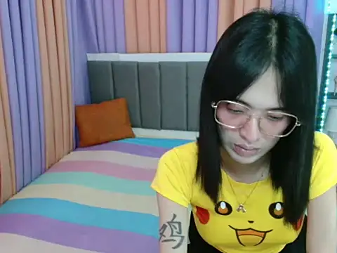 Snapshot of XxTsUncutAskaxX chatting on October 2025 05:46:02 PM XxTsUncutAskaxX online show from October 2025 05:46:02 PM