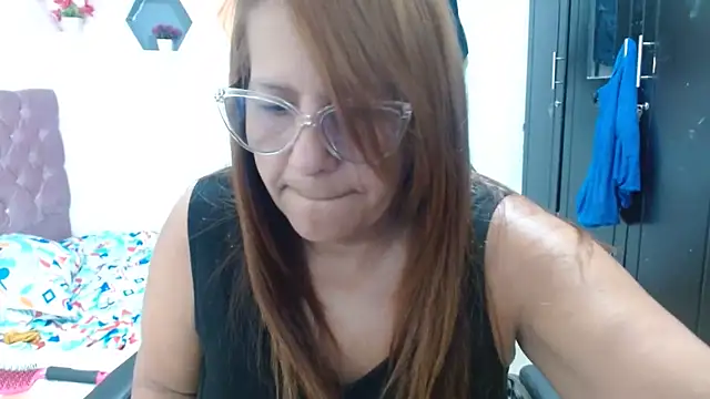 cristydirtyhot online show from April 2026 11:17:01 AM