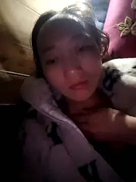 Zhan99999 online show from November 2025 03:00:02 PM