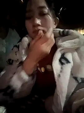 Zhan99999 online show from November 2025 04:46:02 AM