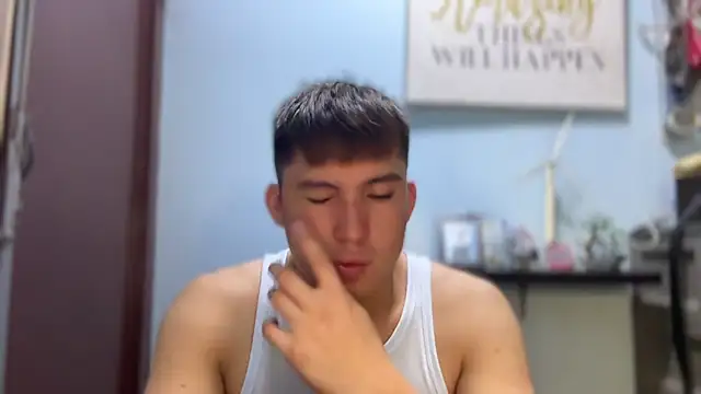 Snapshot of lovely_jay chatting on November 2025 04:54:01 PM lovely jay online show from November 2025 04:54:01 PM