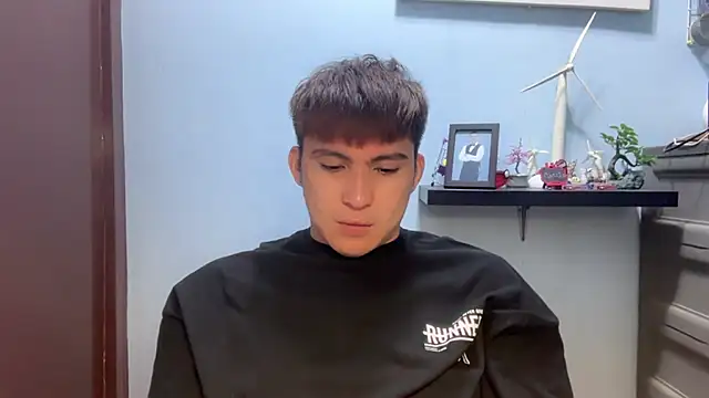 Snapshot of lovely_jay chatting on October 2025 09:49:02 PM lovely jay online show from October 2025 09:49:02 PM