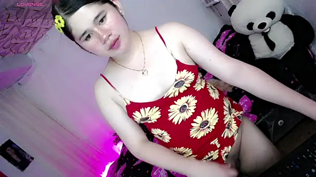Snapshot of skinnygirl_69 chatting on June 2026 01:50:01 PM skinnygirl 69 online show from June 2026 01:50:01 PM
