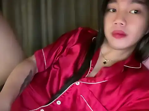 kat mire online show from April 2026 06:47:01 PM