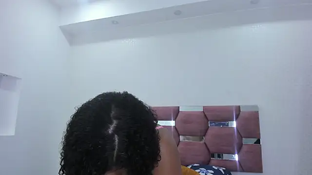 MiiaSmith   online show from November 2025 09:15:01 PM