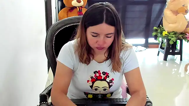 ADHARAMILLER  1111 online show from January 2026 03:37:01 PM