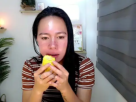 kimbratx online show from November 2025 09:52:01 PM