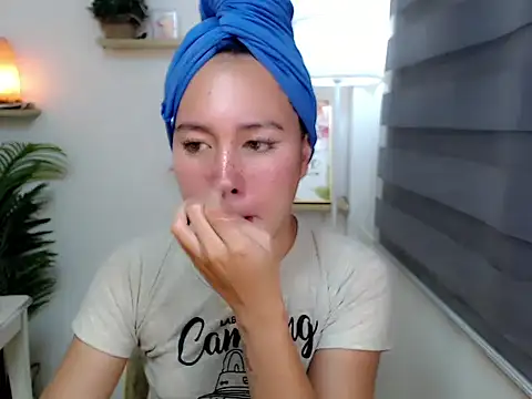 kimbratx online show from September 2025 11:01:02 PM