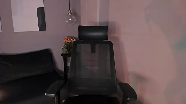 emily mars1 online show from October 2025 07:26:01 PM