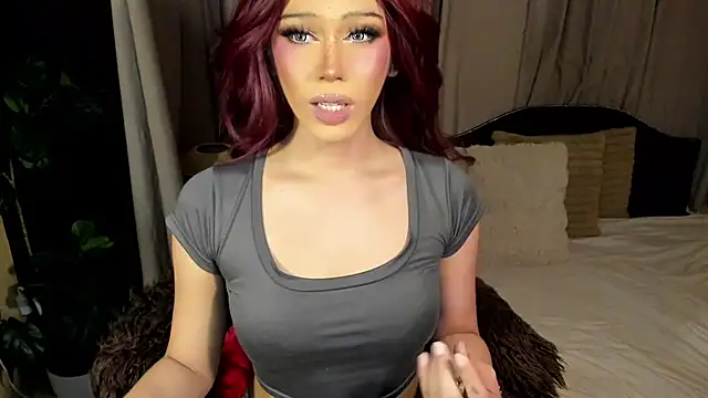 Candicebloom online show from June 2026 06:29:01 PM