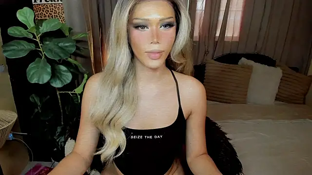 Candicebloom online show from April 2026 04:03:01 AM