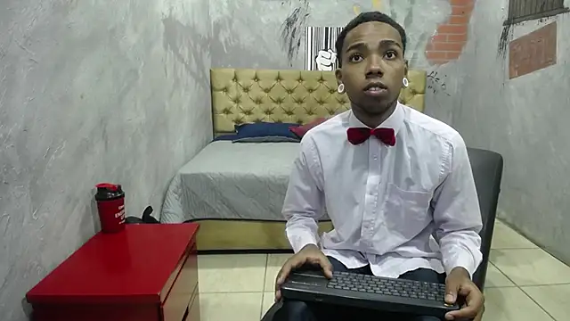 CollemanStone online show from November 2025 01:04:02 PM