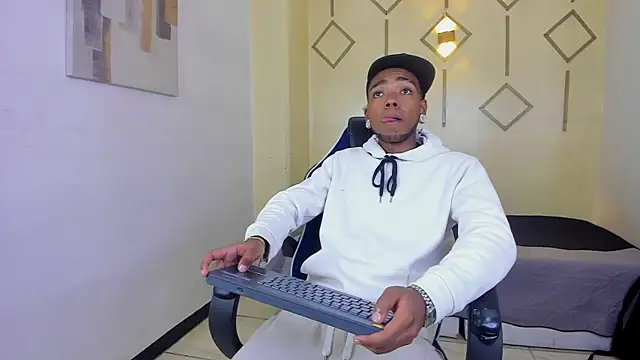 CollemanStone online show from December 2025 03:50:02 AM