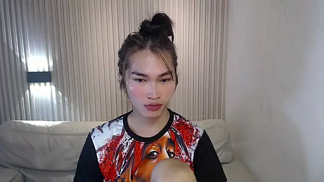 Snapshot of lovelychanel69xx chatting on December 2025 12:37:02 AM lovelychanel69xx online show from December 2025 12:37:02 AM
