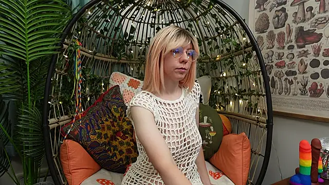 bendingofwillow online show from September 2025 11:17:02 AM