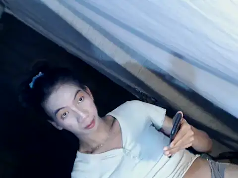 xyourdreamtrans online show from October 2025 05:01:01 AM