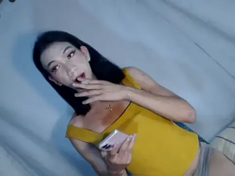 xyourdreamtrans online show from December 2025 01:50:02 AM