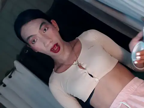 xyourdreamtrans online show from November 2025 03:51:01 AM